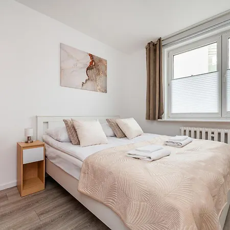 Sea Whisper Stogi - Zabookowani Apartamento